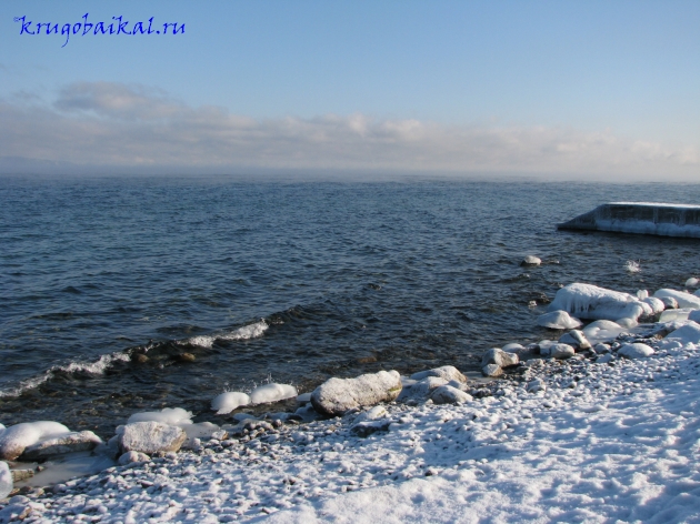   :  ,  , . Photo of Lake Baikal in winter. Southern coast of Lake Baikal in winter, near Slyudyanka, in January