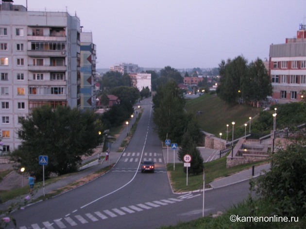      . Belokurikha resort. Brothers Zhdanov street